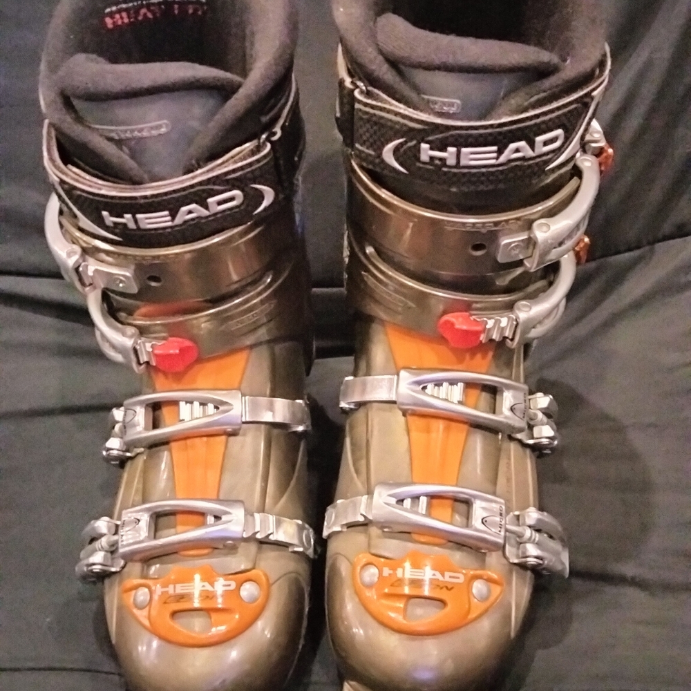 Head EZ-On Ski Boots Size (8/8½)